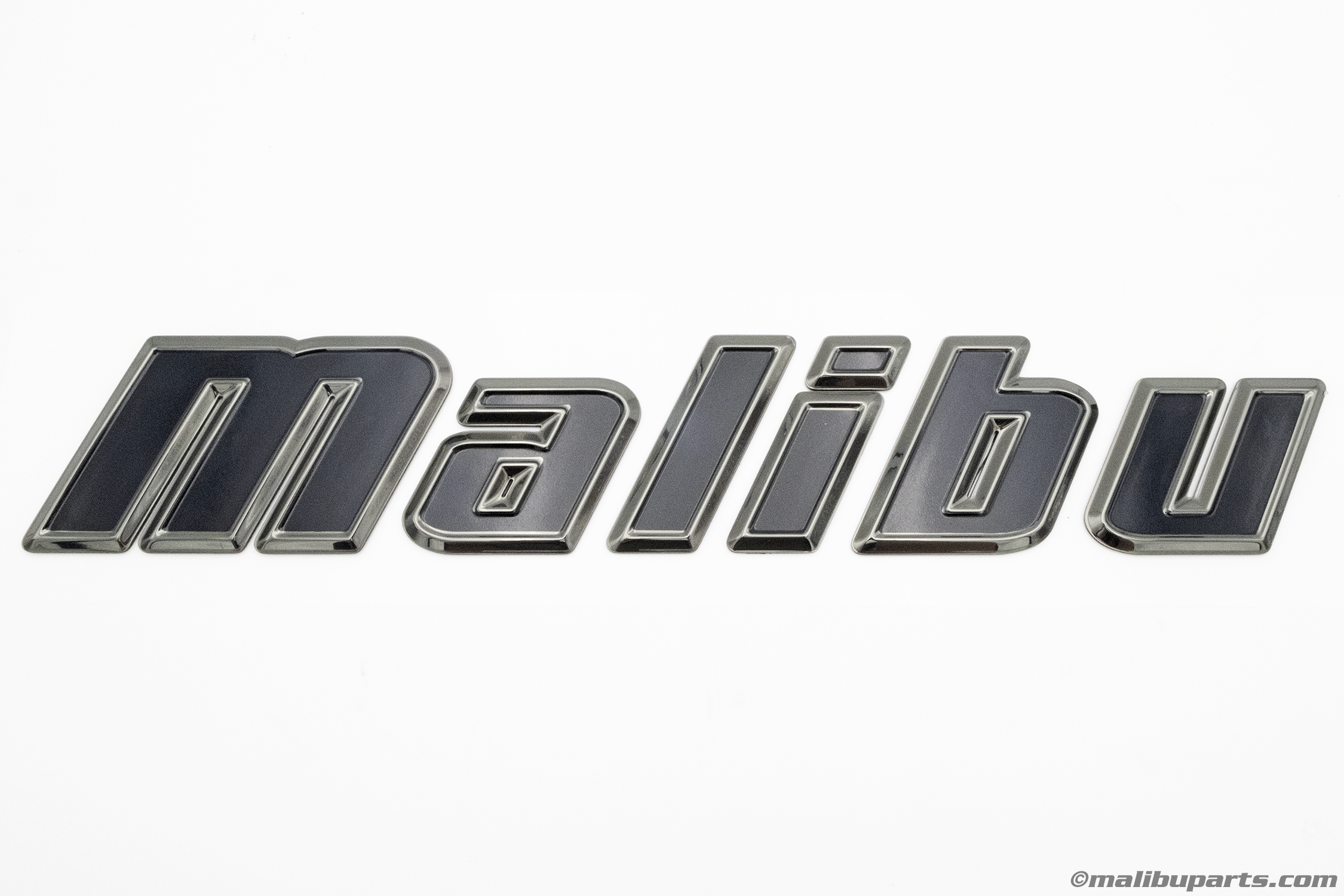 14 inch black pearl malibu emblem