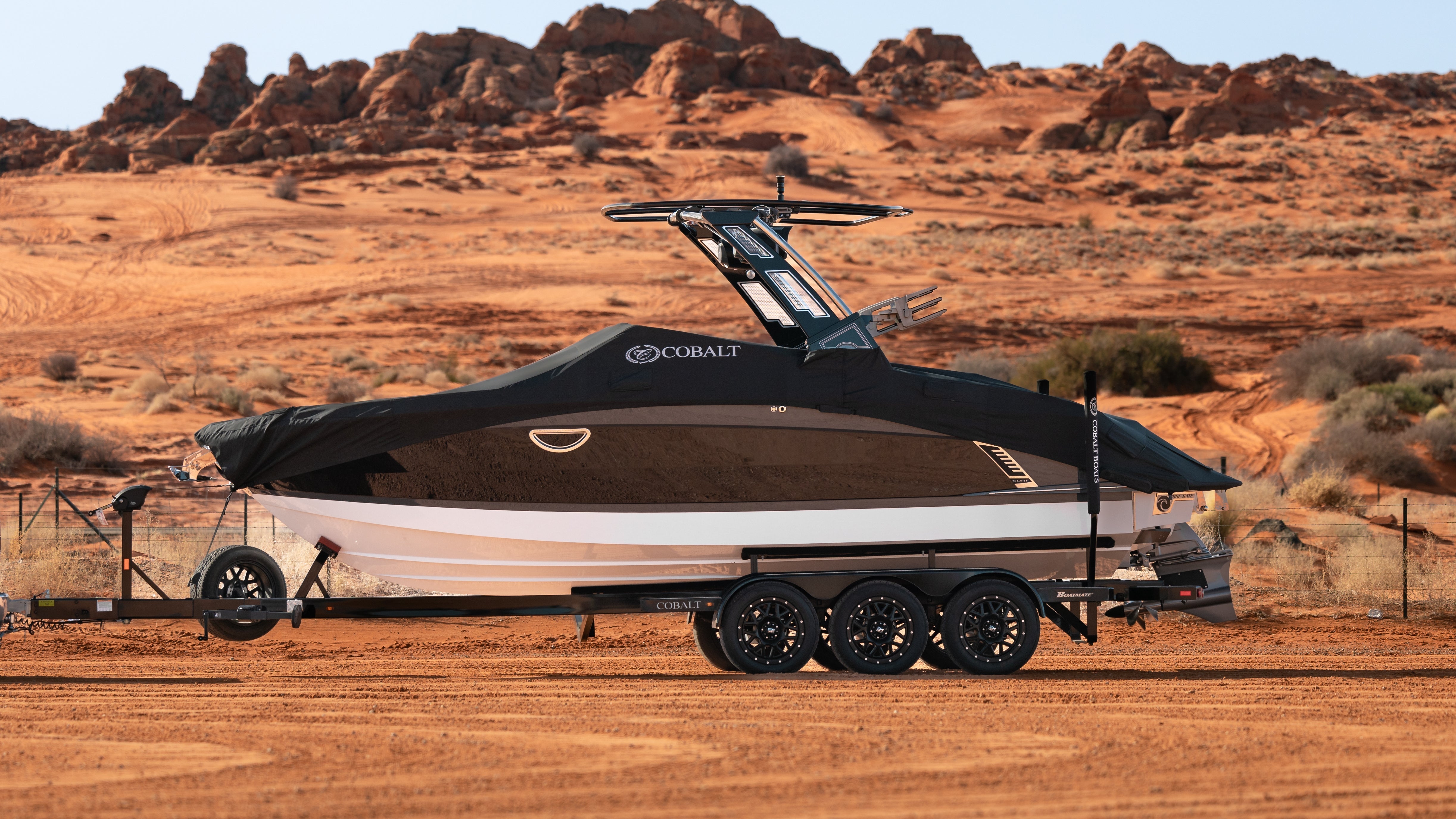 Cobalt 232WSS (3W2) Mooring Cover | Black | Marine-Grade Polyester