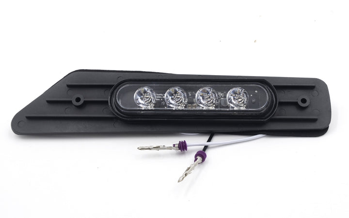 Docking light for port side of Axis A22 (2015) and A24 (2018-2020) boats, featuring four LED bulbs and wiring.
