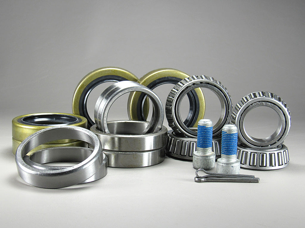 Malibu/Axis trailer hub, bearing, seal kit, and 89 rotor components arranged on a neutral background.