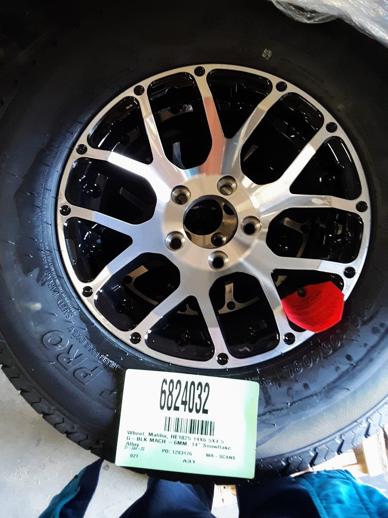 Aluminum 14-inch snowflake alloy wheel with black and machined finish, 5x4.5 bolt pattern, for Malibu vehicles.