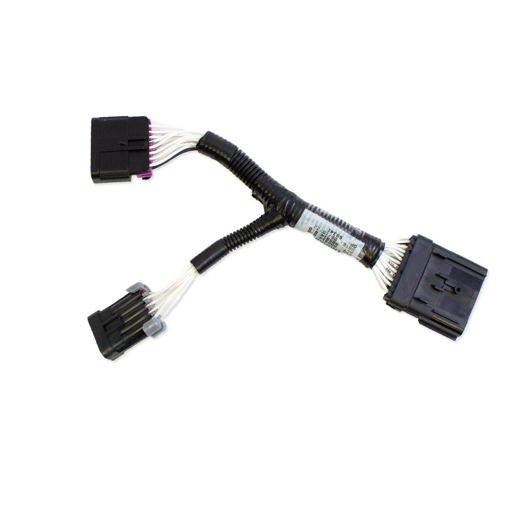 24 pin to 16 pin adapter for connecting electrical components in Malibu and Axis boats, ensuring compatibility and performance.
