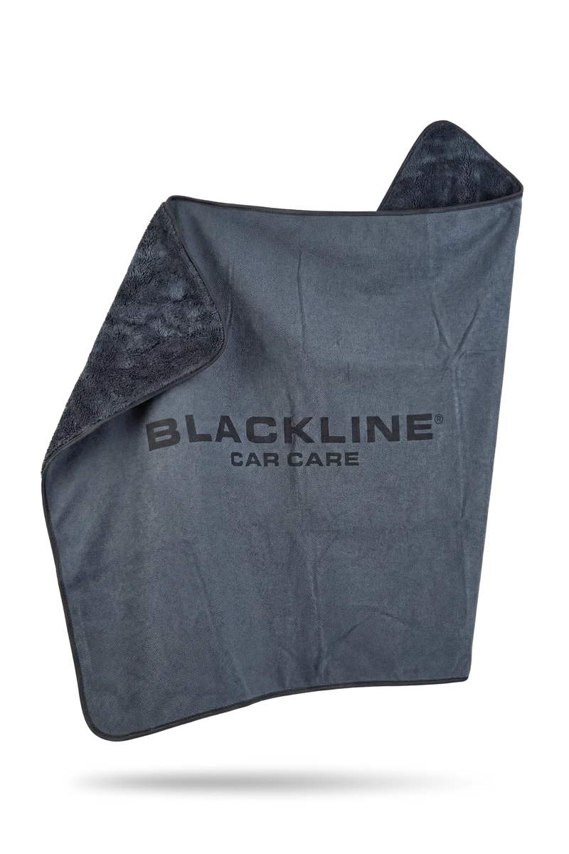 Slim twisted-loop drying towel featuring a soft, absorbent design with Blackline Car Care branding for effective drying.