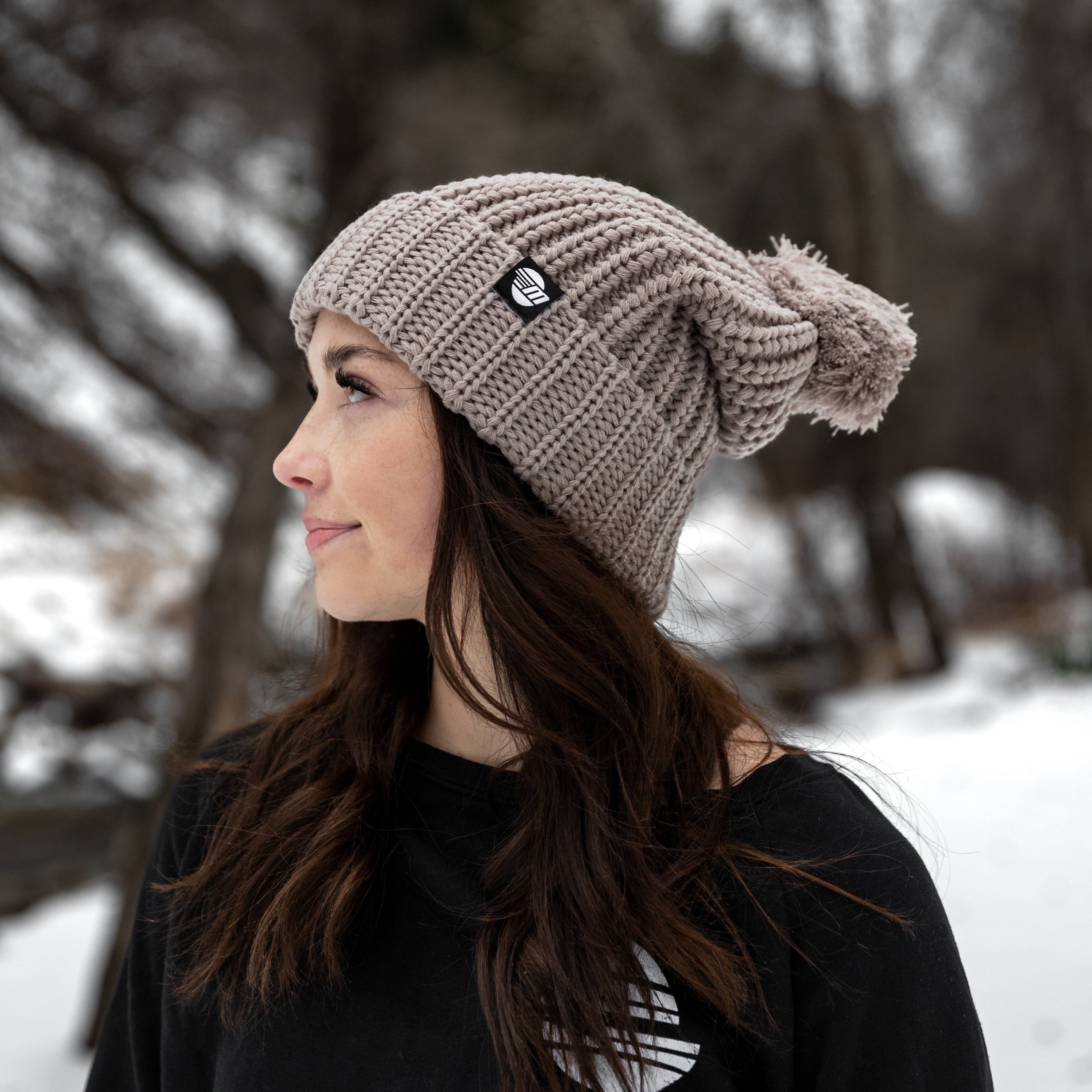 Women's Cable-Nit Pom Beanie